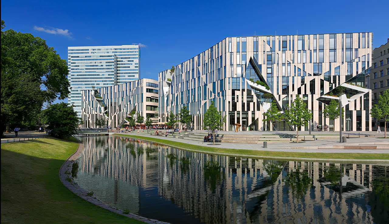 Kö-Bogen Düsseldorf, Architektur von Daniel Libeskind an der Königsallee